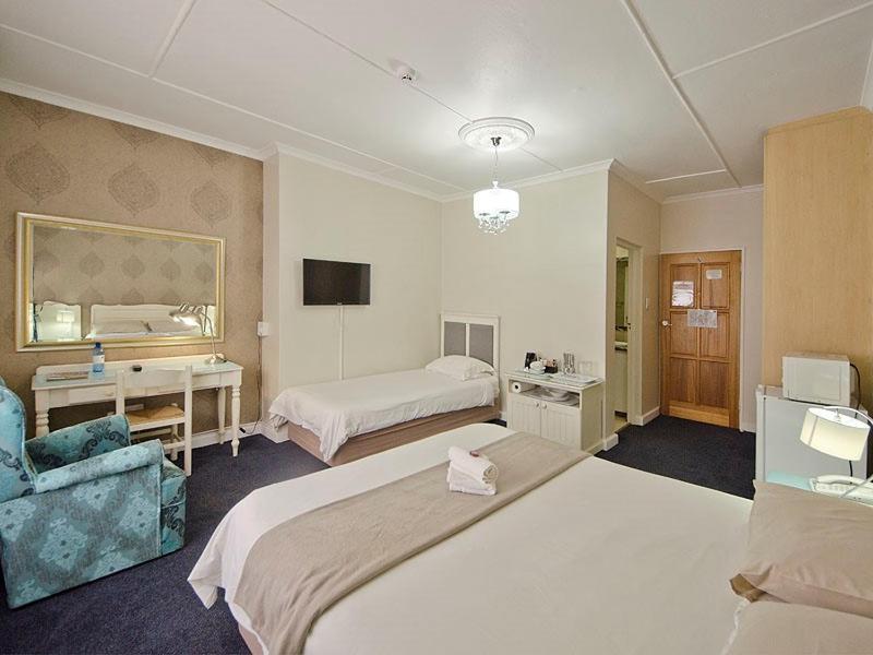 The Russel Hotel Knysna Dış mekan fotoğraf