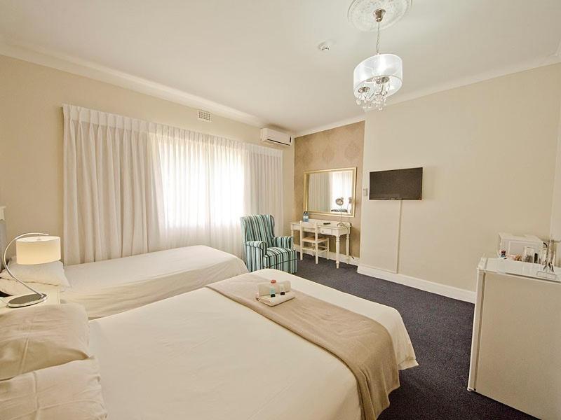 The Russel Hotel Knysna Dış mekan fotoğraf