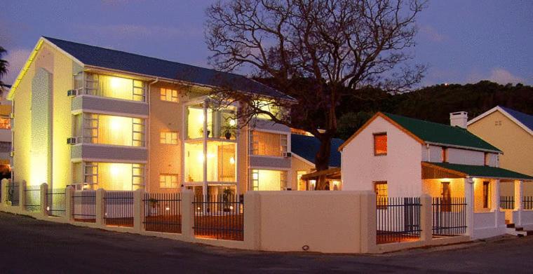 The Russel Hotel Knysna Dış mekan fotoğraf